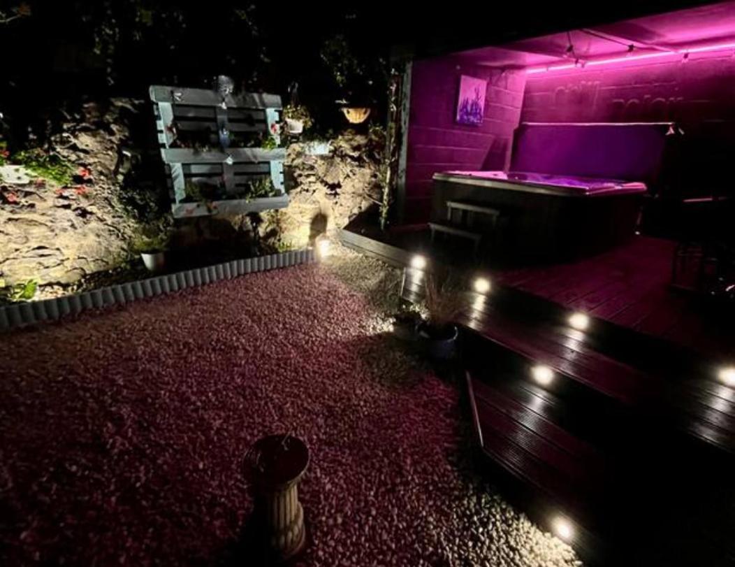 The Holiday Hoose Kinghorn ภายนอก รูปภาพ